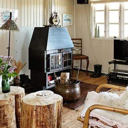 Two-bedroom Holiday In 12 Fanø