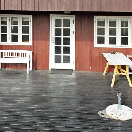 Two-bedroom Holiday In 12 Сasa de vacaciones *